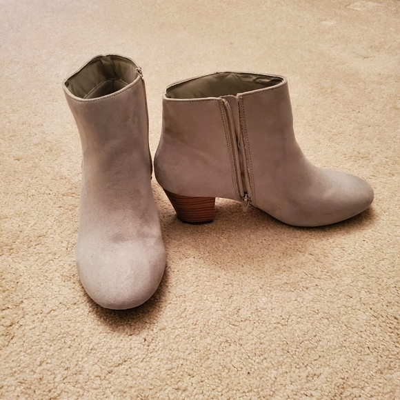 Gray Ankle Boots - Picture 1 of 5